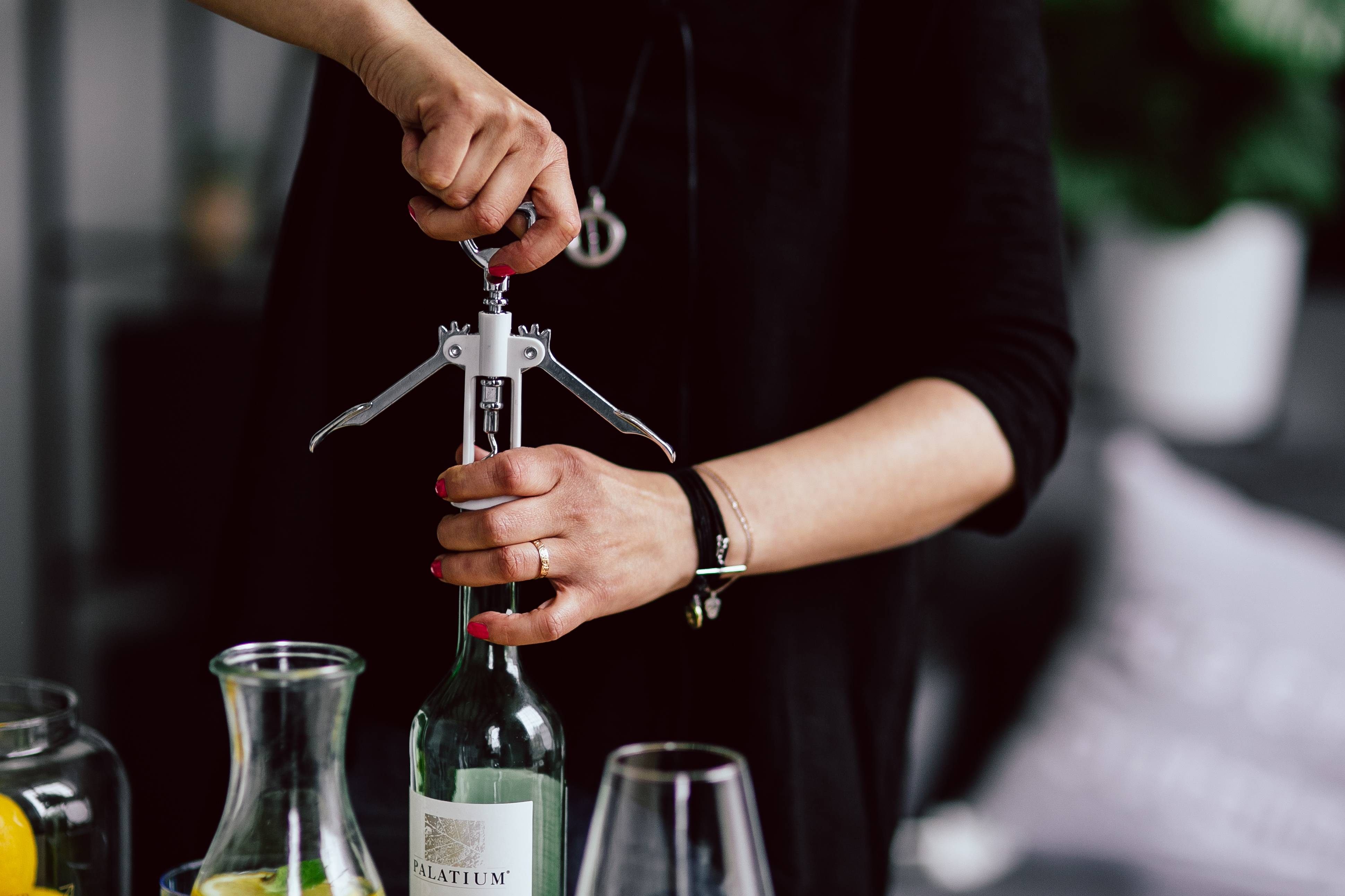 What Is Non-Alcoholic Wine? A Complete Beginner’s Guide